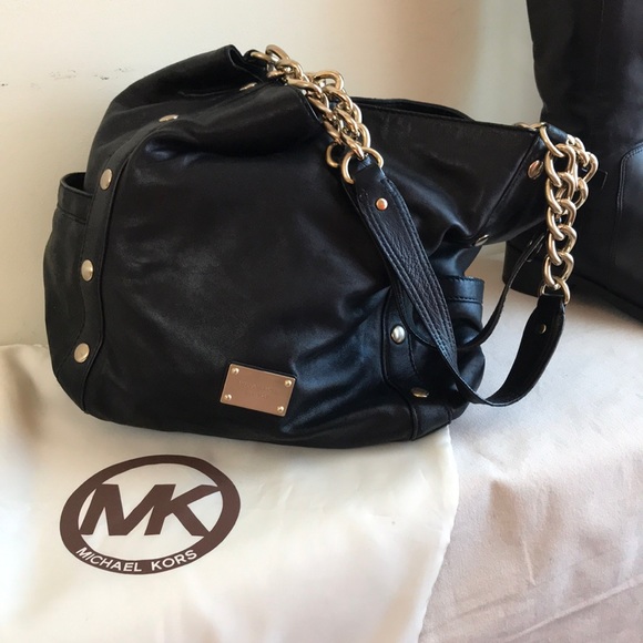 Michael Kors Large Shoulder tote Black soft leather Delancy bag Gold tone chains - Picture 10 of 16